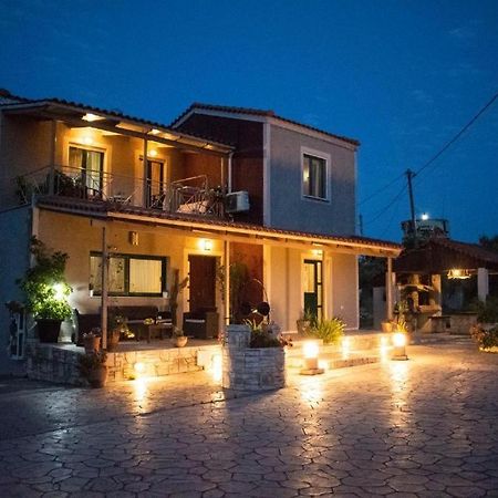 Villeta Nikol “Νηνεμία” Lixouri Luaran gambar